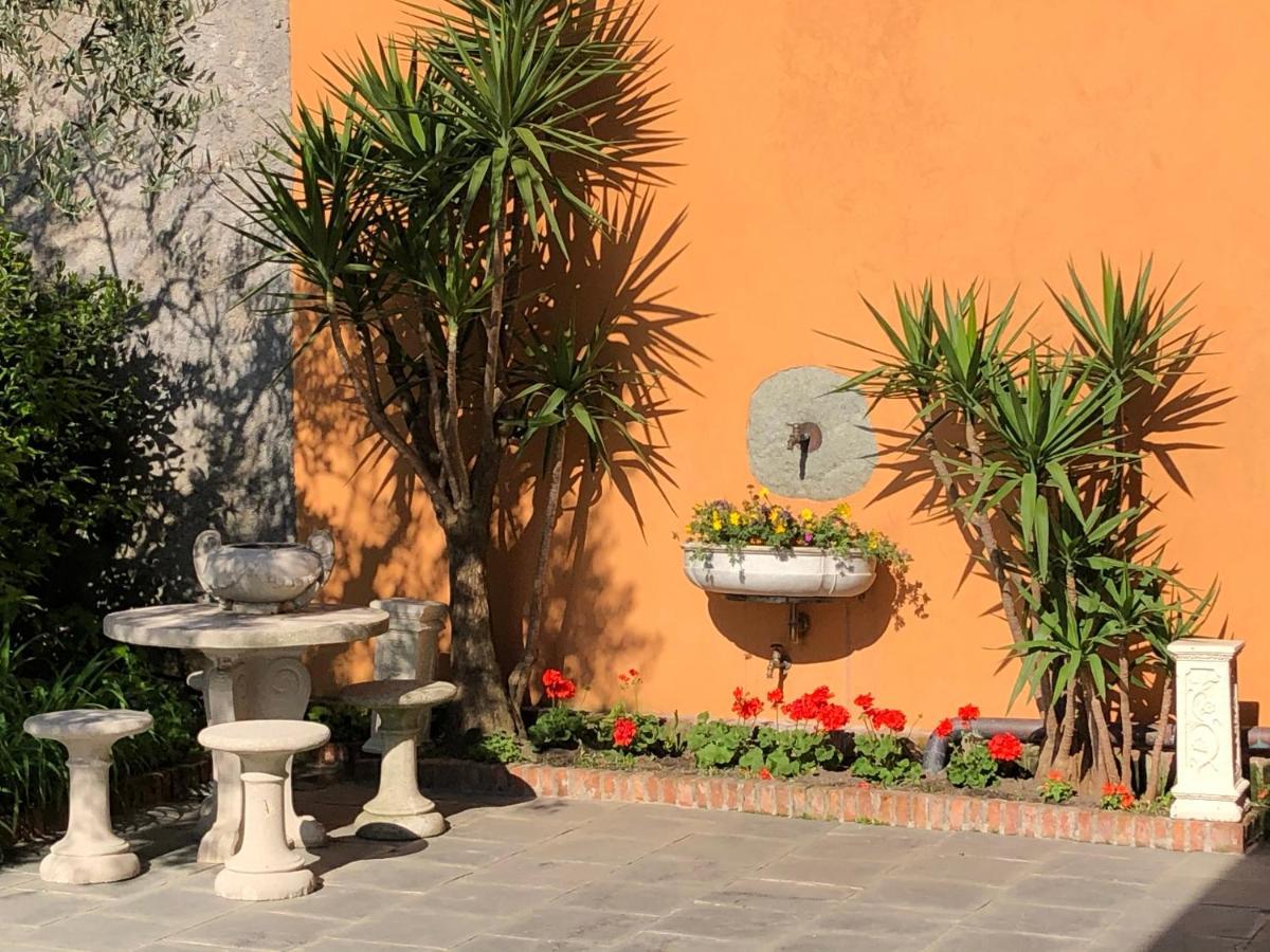 Residenza Di Prestigio In Riva Al Lago Marone Loft Екстериор снимка